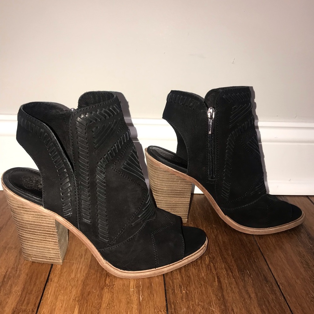 Vince Camuto Karinta open toe block heel bootie